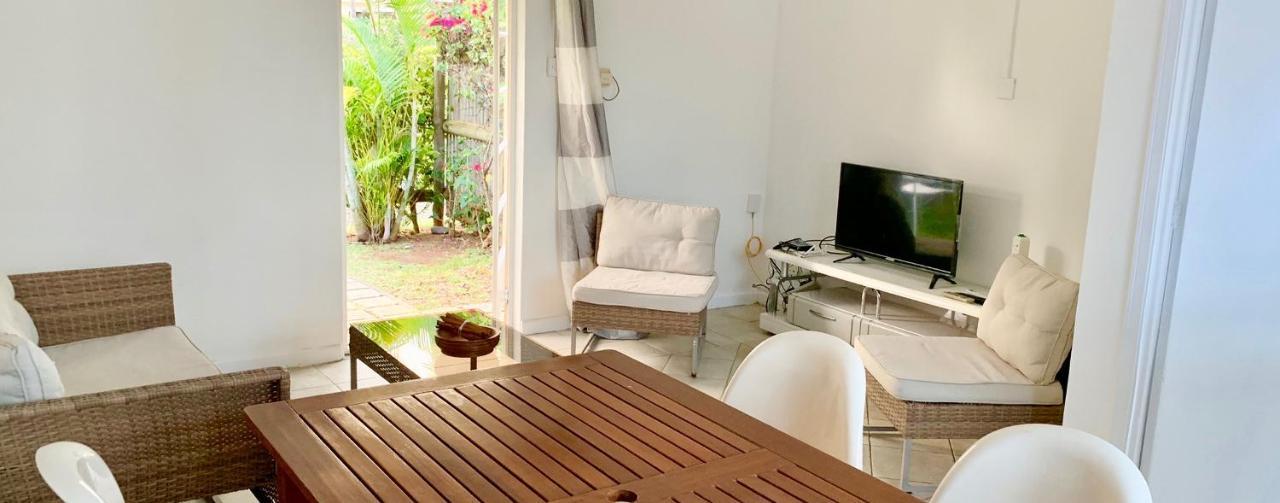 Beachfront 2 Bedroom-House - Tilacaze Flic-en-Flacq 外观 照片